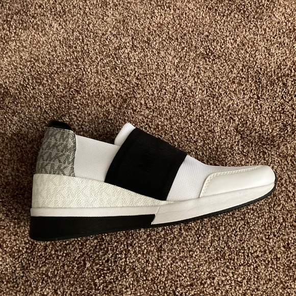 Michael Kors wedge sneakers - Picture 1 of 3